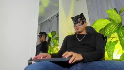 Snapshot of fatass_420 chatting on 01/22/25, 02:48 Johan online show from 01/22/25, 02:48