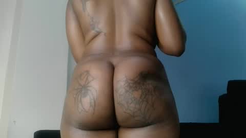 Winnie online show from 01/04/25, 02:35