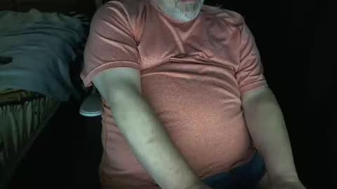 Snapshot of fatdaddycam chatting on 11/23/25, 11:48 Fat Daddy online show from 11/23/25, 11:48