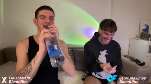 Snapshot of fate_fit_fun chatting on 03/04/25, 10:05 Jenix Maximoff online show from 03/04/25, 10:05