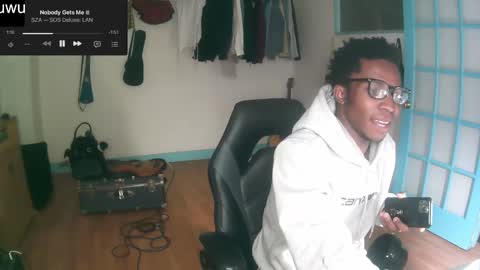 Grape online show from 12/23/24, 04:33