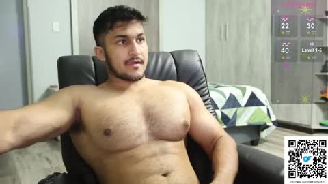 Snapshot of fatherfly001 chatting on 11/05/25, 09:48 fatherfly001 online show from 11/05/25, 09:48