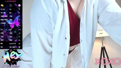 Tina online show from 01/05/25, 01:58