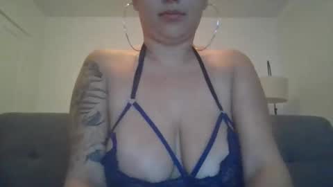 Snapshot of fatleechesxoxo222 chatting on 01/08/26, 05:32 fatleechesxoxo online show from 01/08/26, 05:32