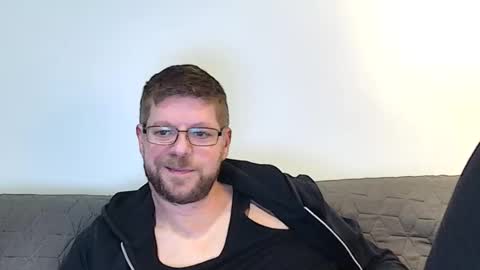 Snapshot of fattenmenow chatting on 11/01/25, 08:33 fattenmenow online show from 11/01/25, 08:33