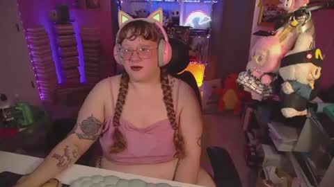 Snapshot of fatveronica chatting on 06/20/26, 09:39 FatVeronica online show from 06/20/26, 09:39