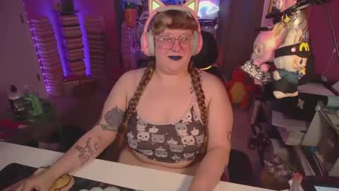 Snapshot of fatveronica chatting on 06/24/26, 06:07 FatVeronica online show from 06/24/26, 06:07