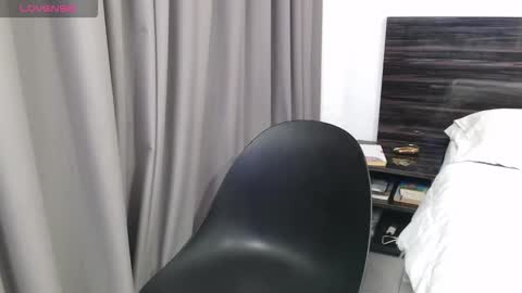 Snapshot of faustosaenz chatting on 10/11/25, 10:08 FAUSTO online show from 10/11/25, 10:08