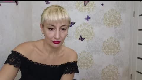 Snapshot of favorite_angel chatting on 01/27/25, 07:03 favorite_angel online show from 01/27/25, 07:03