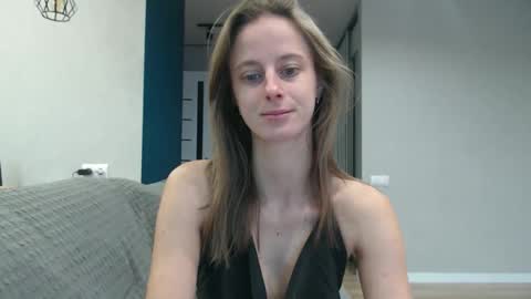 Snapshot of favoriteyour chatting on 10/31/25, 04:35 favoriteyour online show from 10/31/25, 04:35