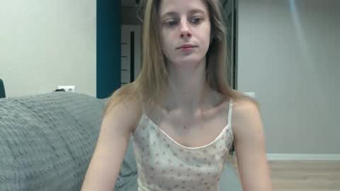 Snapshot of favoriteyour chatting on 11/10/25, 03:27 favoriteyour online show from 11/10/25, 03:27