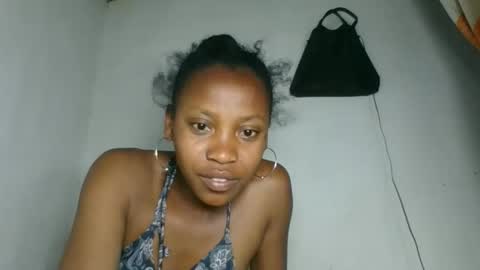 fayence09 online show from 10/12/25, 01:15