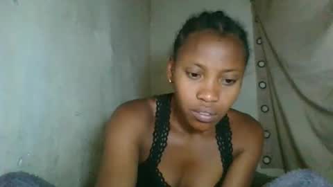 fayence09 online show from 12/13/25, 11:54