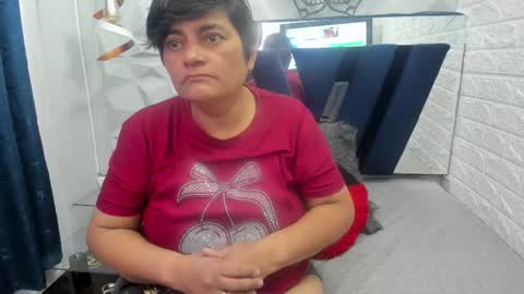 Snapshot of fayruz_milf chatting on 03/16/26, 01:26 fayruz_milf online show from 03/16/26, 01:26