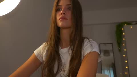 Snapshot of fazeyj chatting on 09/25/25, 06:17 FazeyJ online show from 09/25/25, 06:17