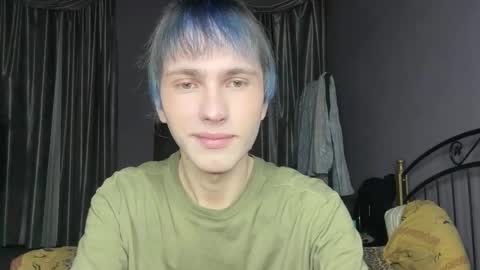 Snapshot of fcherthth chatting on 11/06/25, 03:46 Mark online show from 11/06/25, 03:46