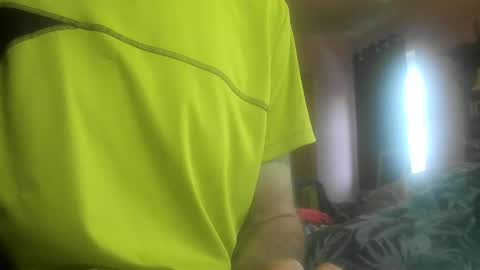 Snapshot of feardubh chatting on 12/27/24, 10:01 feardubh online show from 12/27/24, 10:01