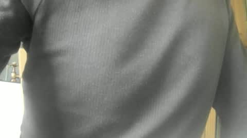 Snapshot of feardubh chatting on 02/11/25, 10:04 feardubh online show from 02/11/25, 10:04