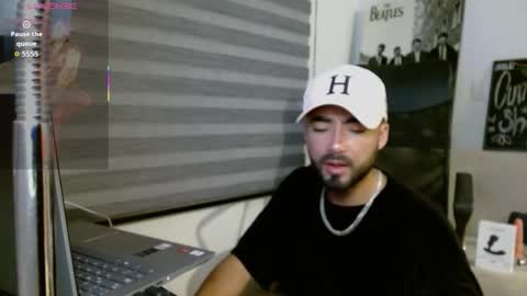Snapshot of federico_ojitosverdes chatting on 02/07/26, 06:17 Federico Ofarrel online show from 02/07/26, 06:17