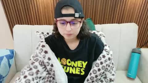 Snapshot of feelina_firesoul chatting on 05/30/26, 03:53 Feelena online show from 05/30/26, 03:53