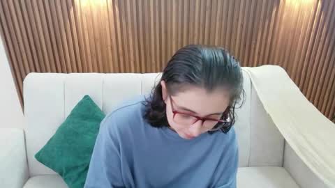 Snapshot of feelina_firesoul chatting on 06/06/26, 05:17 Feelena online show from 06/06/26, 05:17
