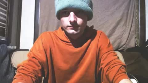 Snapshot of feelingverynaughty chatting on 12/26/24, 12:36 ask me online show from 12/26/24, 12:36