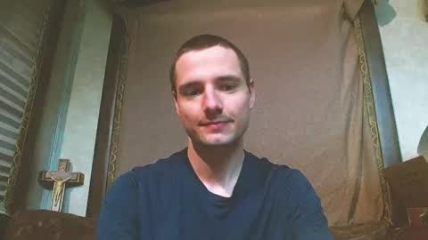 Snapshot of feelingverynaughty chatting on 01/22/25, 05:17 ask me online show from 01/22/25, 05:17