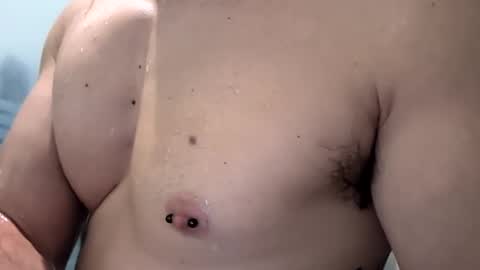 Snapshot of feelnswell424 chatting on 11/23/25, 11:48 Nick online show from 11/23/25, 11:48