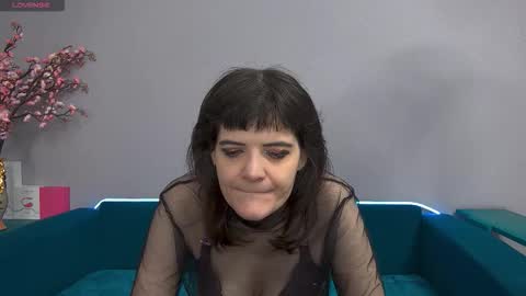 Laura online show from 01/17/26, 06:44