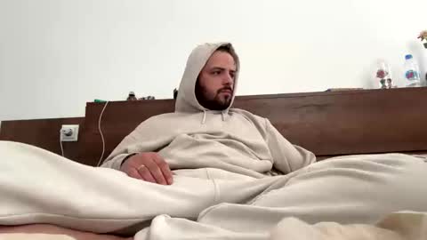 feet_fet online show from 01/09/25, 09:37