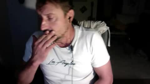 Snapshot of feetkissboy chatting on 09/19/25, 12:56 feetkissboy online show from 09/19/25, 12:56