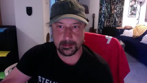 Snapshot of feetkissboy chatting on 04/24/26, 05:37 feetkissboy online show from 04/24/26, 05:37