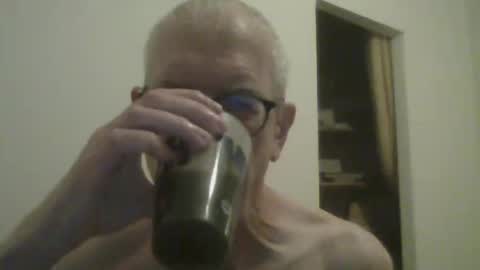 Snapshot of feetlove5608 chatting on 12/01/25, 08:03 feetlove5608 online show from 12/01/25, 08:03