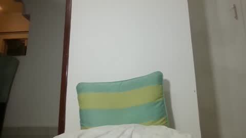 feetlovely507541 online show from 05/04/26, 06:04
