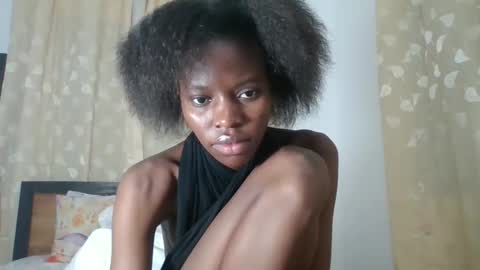 feetlovely507541 online show from 05/16/26, 07:34