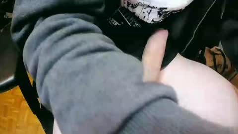 feetlover7878 online show from 09/16/25, 10:33