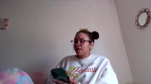 Snapshot of feetnymph chatting on 06/02/26, 03:25 Soley online show from 06/02/26, 03:25