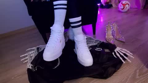 FeetVibe online show from 10/20/25, 07:20