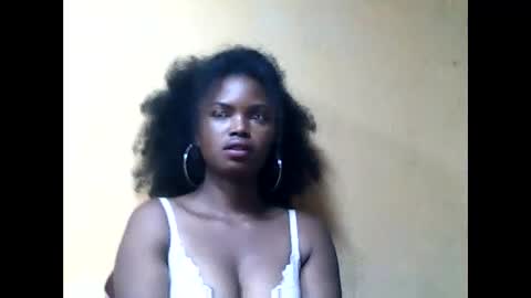 felicia422300 online show from 05/22/26, 06:20