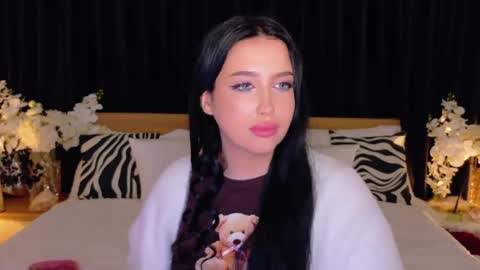 Snapshot of felicia_herceg chatting on 11/28/25, 12:57 Felicia Herceg online show from 11/28/25, 12:57