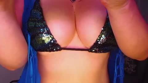 FeliciaGold online show from 06/18/26, 12:44