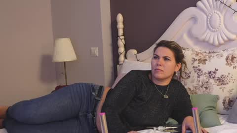 Snapshot of feliciakrige chatting on 01/08/25, 03:19 FeliciaKrige online show from 01/08/25, 03:19