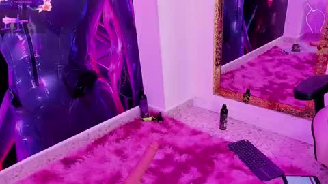 felina online show from 02/12/25, 09:11