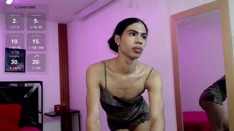 Snapshot of felinexoxo chatting on 09/24/25, 02:31 FELINE online show from 09/24/25, 02:31