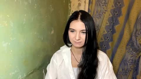 Lola online show from 03/18/26, 08:45