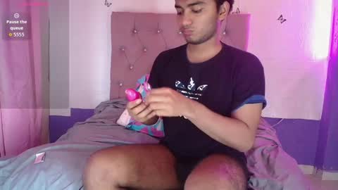 Snapshot of felipecams chatting on 04/27/26, 03:37 andres felipe benitez online show from 04/27/26, 03:37