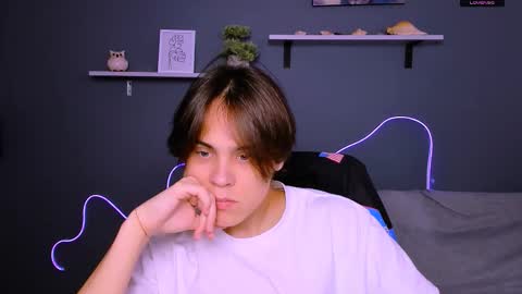 Snapshot of felix_dream_ chatting on 09/21/25, 08:27 felix_dream_ online show from 09/21/25, 08:27