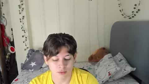 Snapshot of felix_leex chatting on 03/27/26, 07:24 Felix leex online show from 03/27/26, 07:24