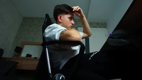 FelixStark online show from 11/01/25, 06:04