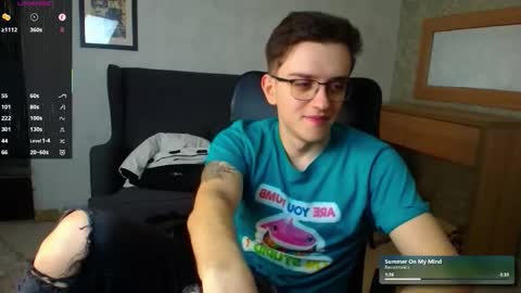 Snapshot of felixstark chatting on 12/23/25, 08:23 FelixStark online show from 12/23/25, 08:23